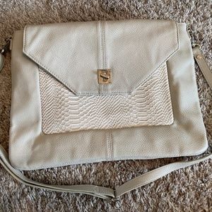 Jewel by Thirty One Brand Faux Snake Skin Purse